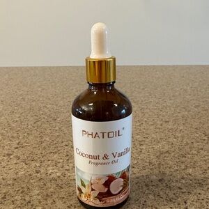 Phatoil Coconut & Vanilla Fragrance Oil - Brown Bottle with Gold Dropper